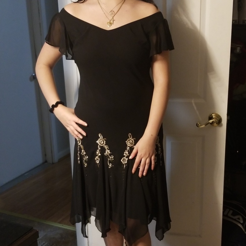 SL Fashions dress